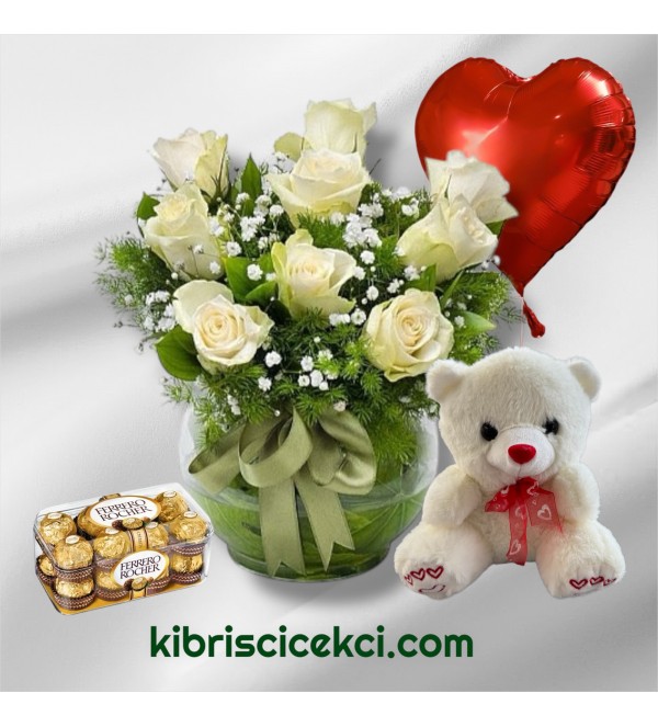 Akvaryumda 9 Beyaz Gül Ayıcık 16'lı Ferrero Çikolata Kalp Helyum Balon